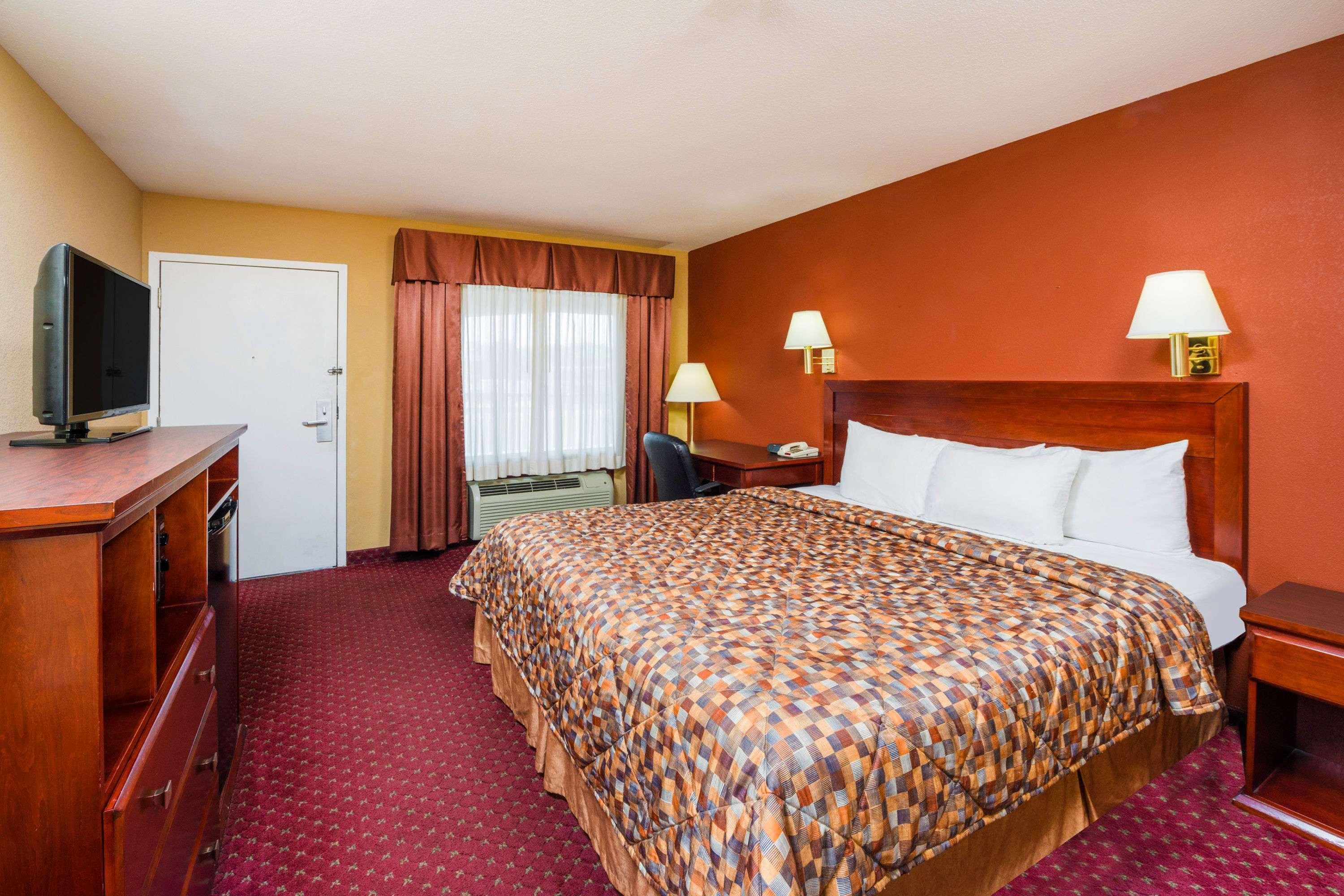 Days Inn By Wyndham St. Robert Waynesville/Ft. Leonard Wood Zewnętrze zdjęcie