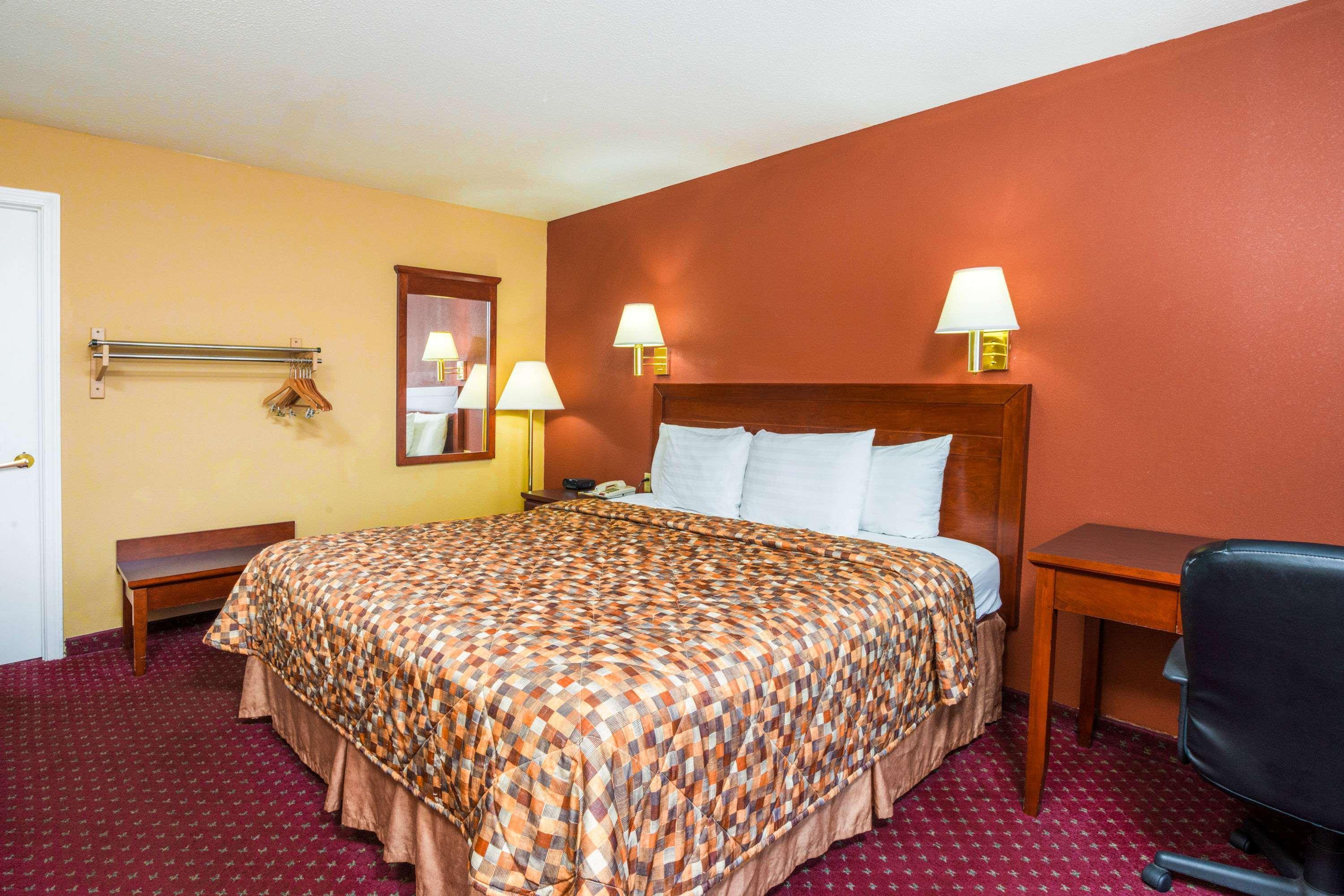 Days Inn By Wyndham St. Robert Waynesville/Ft. Leonard Wood Zewnętrze zdjęcie