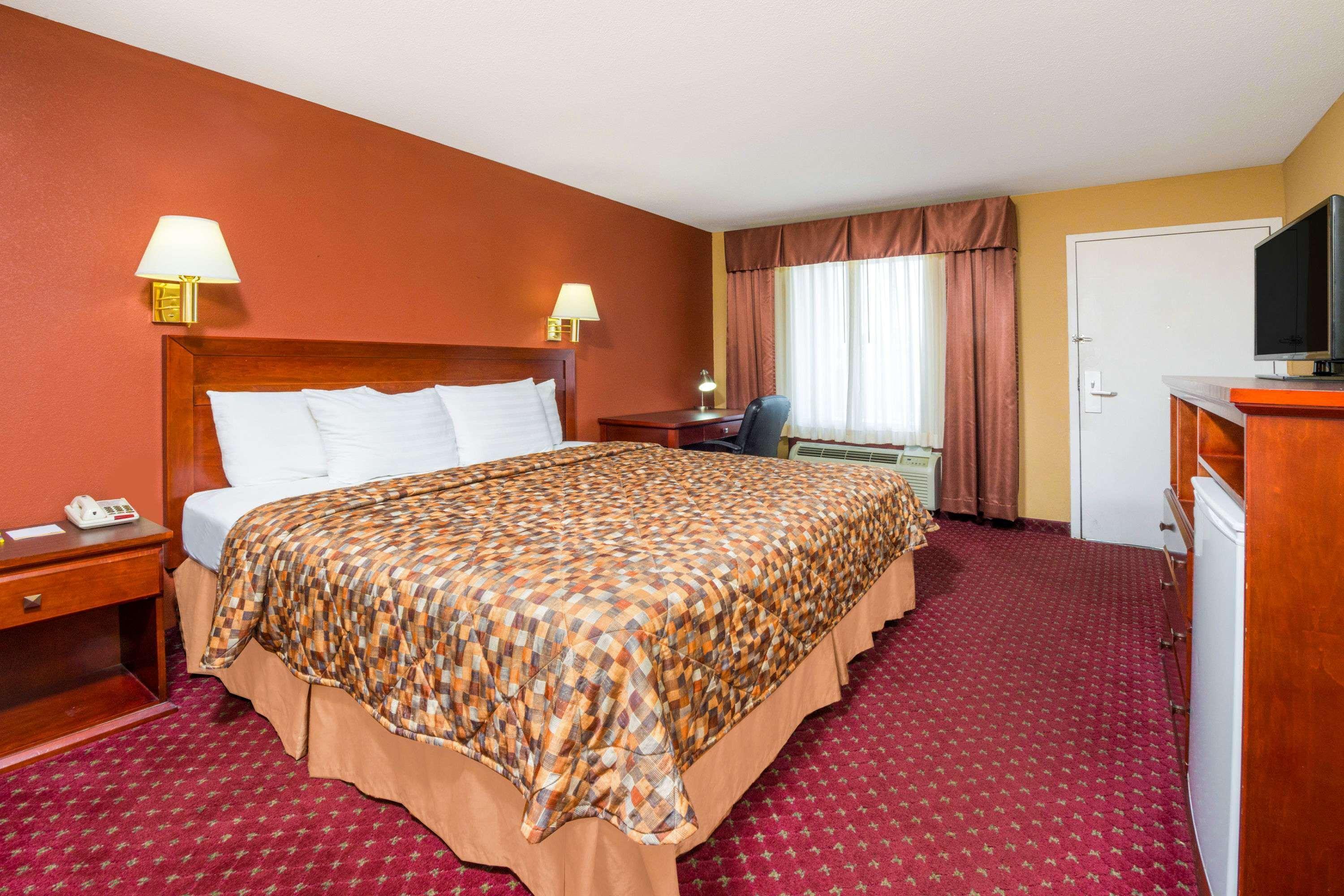 Days Inn By Wyndham St. Robert Waynesville/Ft. Leonard Wood Zewnętrze zdjęcie
